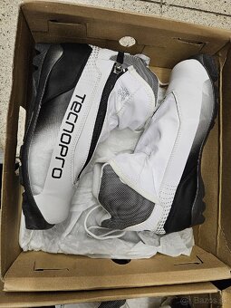 Bezky, palice na bezky, topanky - 17