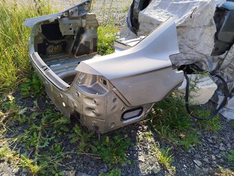 Rozpredám Passat b8 - 17