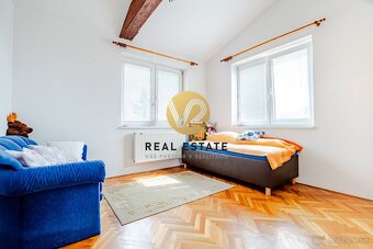 Na PREDAJ Dvojgeneračný RD Nitra - Zobor na 909m2 pozemku - 17