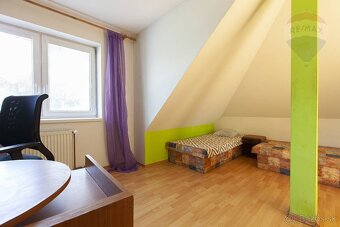 VÝNIMOČNÁ PONUKA - Na predaj 4-izbový rodinný dom v obci Roh - 17