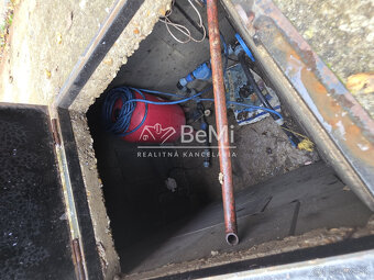 Rekreačný pozemok s murovanou chatkou - 17