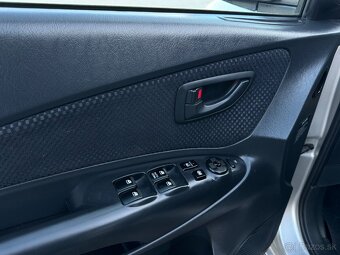 HYUNDAI TUCSON 2.0 CRDi - 17