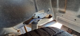 Suzuki Grand Vitara 2,0 HDi absolutne bez KOROZIE Talian - 17