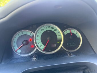 Toyota Corola Verso 1.8 Benzín, 95kw, Automat - 17
