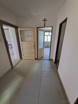 Na predaj 3 izbový rodinný dom - 17