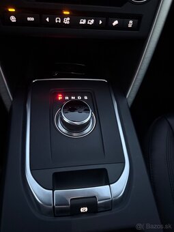 Land Rover Discovery Sport 2.0L 132 kw 4x4 HSE - 17