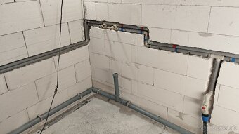 Rekonstrukcie malovanie elektrika obklad dlazba - 17