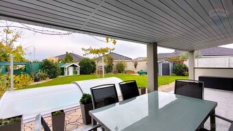 NA PREDAJ: 4-izbový rodinný dom s terasou a bazénom, Most pr - 17