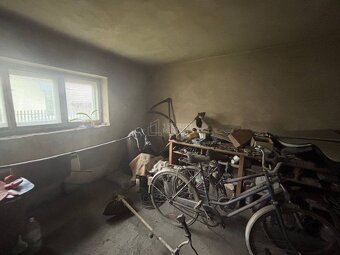 Predaj pôvodného RD v pokojnej časti Budatínska Lehota - 17