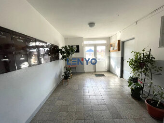 Prenájom - Veľký 2,5-izbový byt 64m² s balkónom - 17