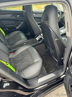 Porsche panamera e-hybrid - 17
