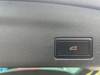 Predám SEAT ALHAMBRA 7 miest,panorama,ťažné,Xenon - 17