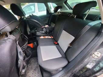 Predám Seat Ibiza combi 1.2 TSI (benzín), r.v.: 2014 - 17