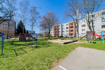 SRA I 3-izbový byt s veľkorysou výmerou po nadštandardnej re - 17