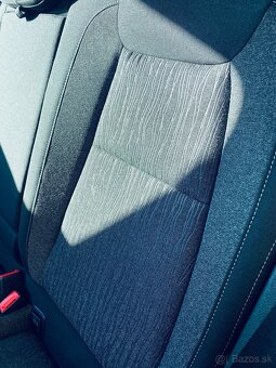 Škoda KAROQ 2,0TDI 110kw 4x4 DSG - Style / Po servise / Top - 17