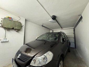 Na predaj komfortný 6-izbový rodinný dom s garážou - 17