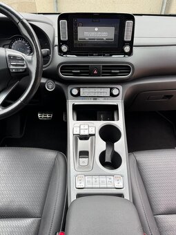 Hyundai KONA electric 150 Premium+ 64kWh (97,3 % baterka) - 17