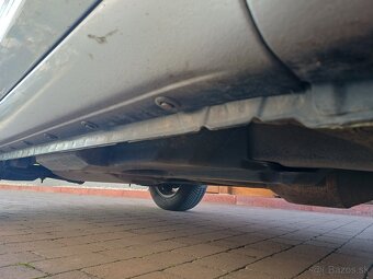 Toyota Rav 4 4x4 2,2 diesel 134 000 km pôvodný lak - 17