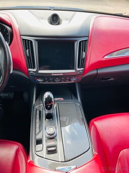 Maserati Levante SQ4 gransport 3.0 V6 316kw 430hp, rv2020 - 17