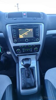 Škoda Octavia RS 2,0 TDi CR DSG F1, xenon navi nová STK EK - 17