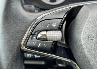 Škoda Karoq 2,0 TDI STYLE nafta manuál 85 kw - 17