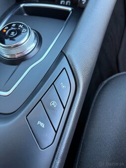 Ford Mondeo 2.0 EcoBlue 140kW 4x4 Titanium automat - 17