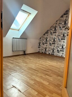 Poschodový rodinný dom (dvojgeneračný) s garážou,obec Rybník - 17