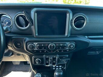Jeep Gladiator 3.0 CRD Overland 4WD - 17