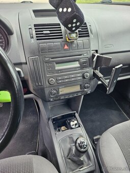 Volkswagen polo 1.2 2009 facelift 9n3 nová stk - 17