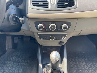 Renault Megane 1.6 16v Generation 2012 PLNE POJAZDNÉ - 17