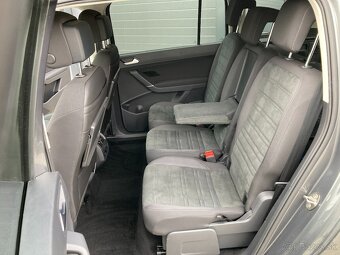 Volkswagen Touran 2.0 TDI DSG - 17