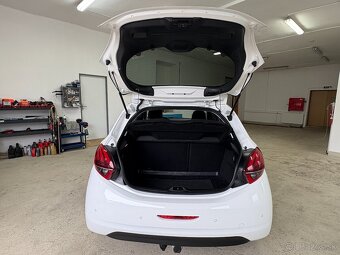 Peugeot 208 1.2i TEMPOMAT VYHŘ.SEDADLA TAŽNÉ ZAŘ. DIGIKLIMA - 17