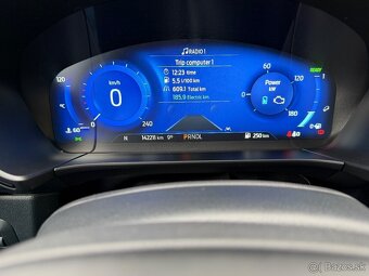 Ford Kuga 2.5 Duratec HEV 190k ST-Line - 17