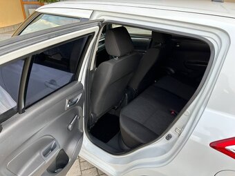 Suzuki Swift GLX 5/2012 162tis.km Kúpené v SR - 17