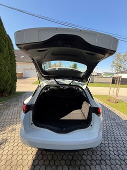Renault Mégane Grandtour Intens A/T - 17