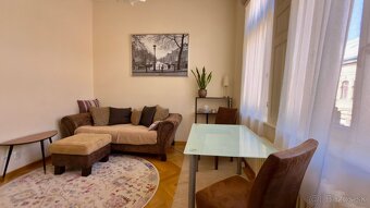 CENTRUM MESTA - HLAVNÁ ULICA, LUXUSNÝ, ZARIADENÝ 3 IZBOVÝ BY - 17