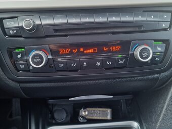 BMW Rad 3 320 xDrive AT8 135KW SR Plná servisná historia - 17