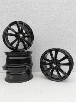 Predaj nových a zánovných alu diskov  - Hornwheels - - 17