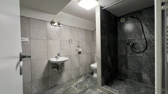 Rodinný dom s pozemkom 1396 m², Šurany, Nové Zámky - 17