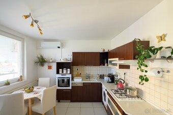 Predám 3 izbový slnečný byt v Pezinku na juhu - 17