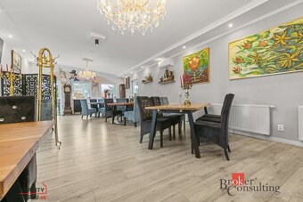 Reštaurácia + 3 izbový byt na predaj v Hamuliakove - 17