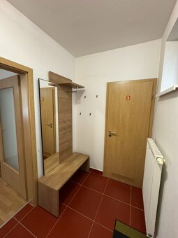 Prenájom zariadeného 2.izb. bytu - 17