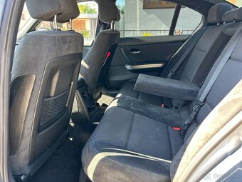 BMW Řada 3, 330d xDrive - 17
