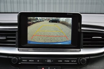 KIA Cee’d 1.60 CRDi, SR voz, 1. majiteľ, GOLD - 17