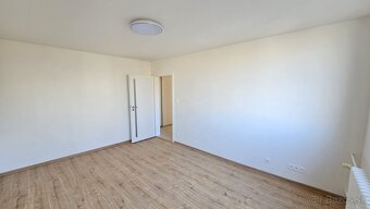 VIVAREAL REZERVOVANÉ NOVÁ REKONŠTRUKCIA 3 izb. byt, výmer - 17