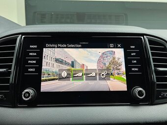 Škoda Karoq 1.5 TSI ACT Sportline DSG - 17