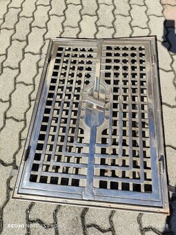 Predám zabudovatelne železné a AL dvierka - 17