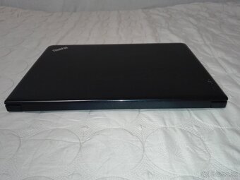 Lenovo. i5-7200U. RAM 8 GB DDR4. 1 000 GB.14“ Full HD. - 17
