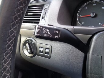 Volkswagen Touran 1.9 TDI Trend - 17