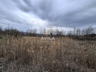 PREDAJ: 60€/m2 priemyselné pozemky s IS - 17